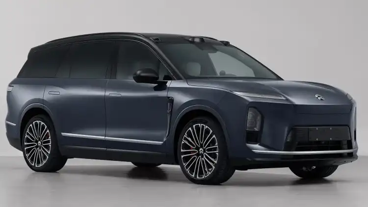 Third Gen Nio ES8 Debuts in China with Larger Size and 697 Horsepower