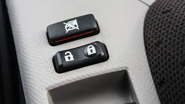 Do VW Tiguan Lock Automatically When Parked? Essential Guidance