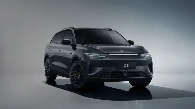 ليب موتور C11 الجديدة تبدأ الحجز المسبق في الصين بسعر يبدأ من 83,000 ريال