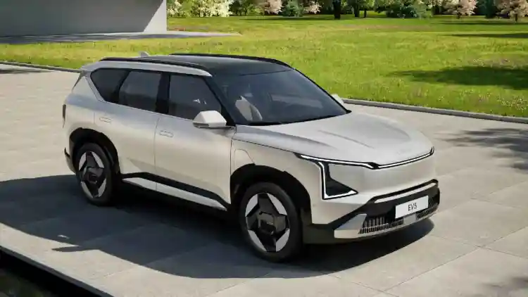 Kia EV5 Arrives in Europe Without a Key Option Initially