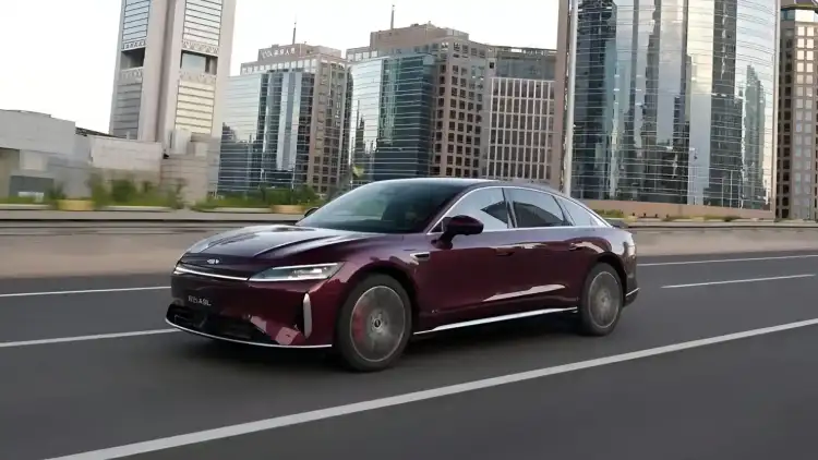 Chery Fulwin A9L 2025: A Hybrid Sedan That Redefines Luxury and Technology