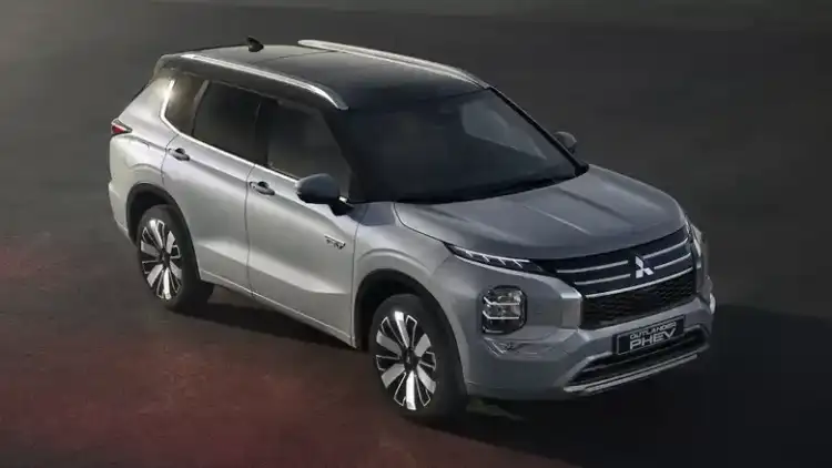 2026 Mitsubishi Outlander: Hybrid-Only with Key Updates While Remaining the Cheapest Three-Row SUV
