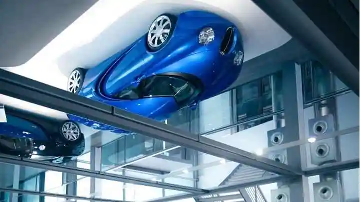 النموذج الأولي السري لبوغاتي: سيارة برؤوس دائرية ومحرك بـ18 أسطوانة تكشف لأول مرة