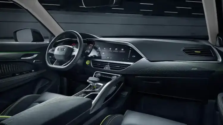 مقصورة جيلي توجيلا 2025 في السعودية: فخامة رياضية وتقنيات متطورة