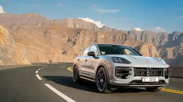 Porsche Cayenne Turbo GT: A Super SUV That No Longer Competes... It Breaks Records at Yas Marina