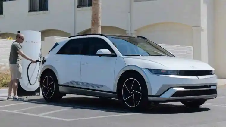 تحذير هيونداي لمالكي Ioniq 5: حذار من اختيار مكان ركن سيارتك الكهربائية بسبب خطر الحريق