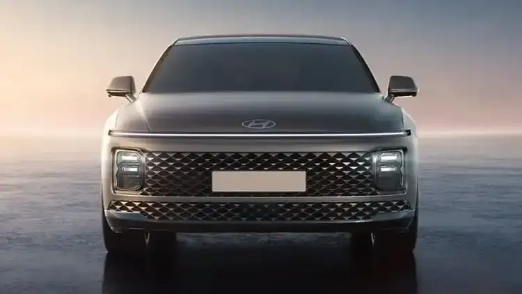 Your Guide to Choosing the Best Full Size Sedan in Saudi Arabia 2025