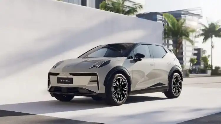 كل ما تحتاج معرفته عن زيكر X 2025 الكهربائية الجديدة كليًا