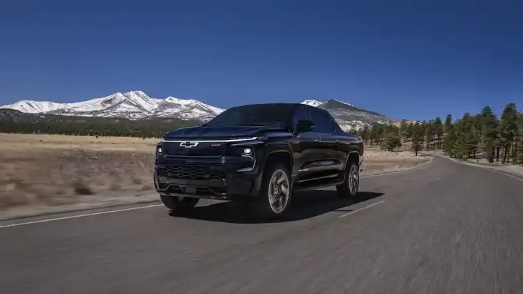 Chevrolet Silverado Sets New Record for Longest Range in an Electric Vehicle