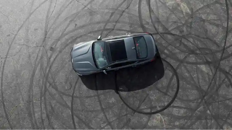 هل تنهي جينيسيس عصر السيدان الرياضية؟ G70 قد تختفي بعد 2027 في عالم يهيمن عليه الـ SUV والكهرباء