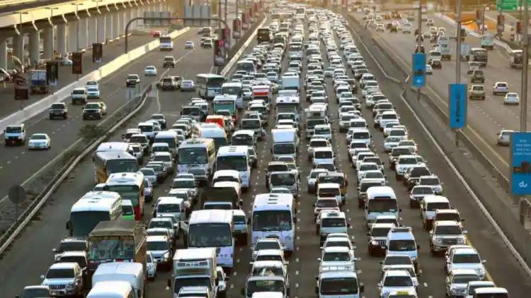 فهم نظام النقاط السوداء في الإمارات: دليل شامل لفحص المخالفات، العقوبات، وخفض النقاط