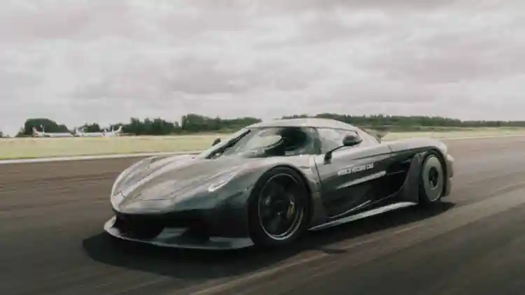 Koenigsegg Jesko Absolut Reclaims 0–400–0 km/h World Record From Rimac Nevera