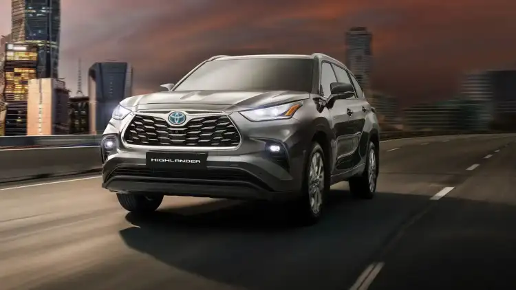 Toyota Highlander 2025 in the UAE Modern Interior and Competitive Prices