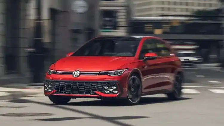 Volkswagen Golf GTI 2025 Arrives in Saudi Arabia with Bold Design and Advanced Tech