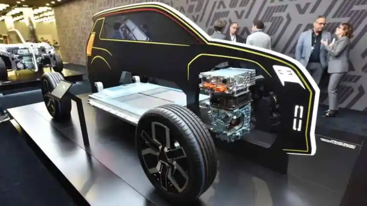 المحركات الكهربائية في السيارات: السر وراء تفوقها على المحركات التقليدية