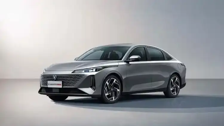 أسعار ومواصفات شانجان ايدو بلس 2025 الجديدة في السوق السعودي