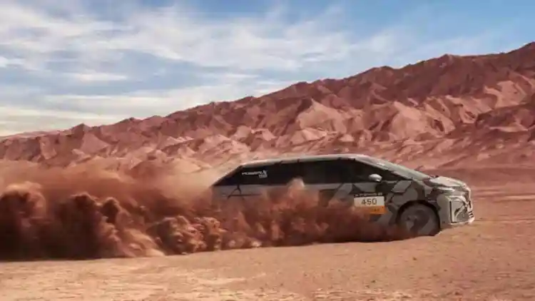 ثورة XPeng الهجينة: كيف غيرت X9 EREV مفهوم السيارات العائلية والمدى الفائق في السوق الصيني