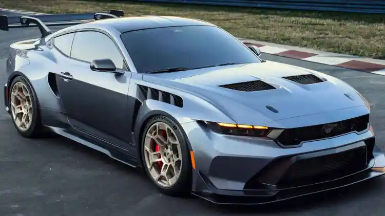 سعر  فورد موستانج 2025