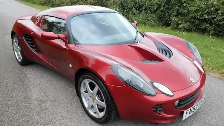 The Lotus Elise Experience: Pure Driving Joy