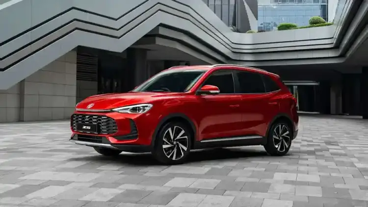 مقارنة تفصيلية بين جيلي كولراي وام جي ZS 2025 في المملكة