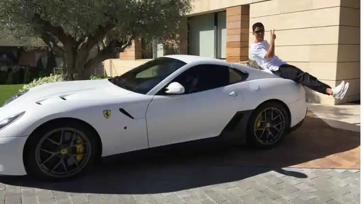 Cristiano Ronaldo: Legend of the Pitch, Master of the Golden Fleet—The Unmatched Story Behind His Hypercar and Luxury Car Obsession