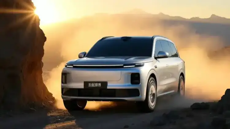 ليب موتور D19 2025 تكشف عن اس يو في عائلية فاخرة بثلاثة صفوف