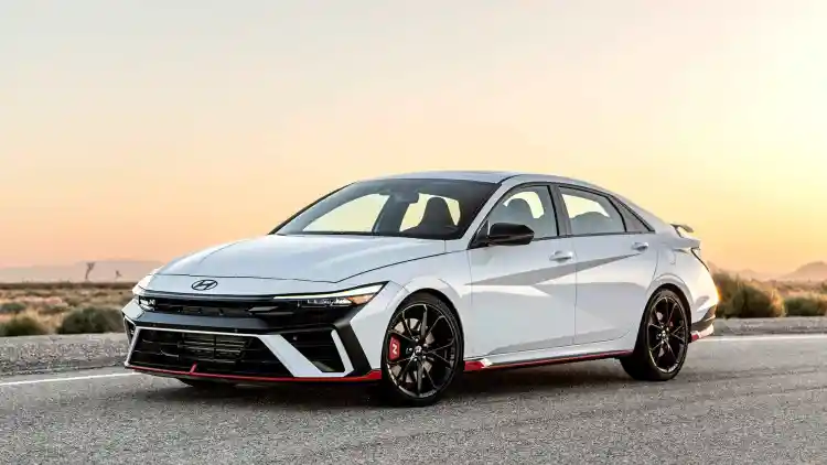 2025 Yaris vs Elantra:Smart Compact Car Choices Compared