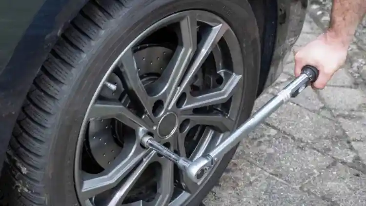 Wheel Torque Demystified: Why the Right Number Isn’t Optional—Your Full Guide to Safe, Modern Tightening