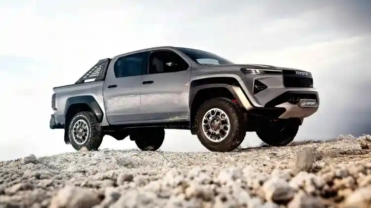 تويوتا هاي-لكس الجديدة كليًا تُطلق في معرض السيارات ببانكوك نوفمبر مع إصدار GR الرياضي