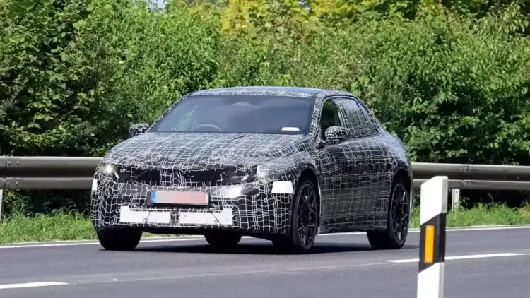 الجيل الجديد من بي ام دبليو الفئة الثالثة 2026 يعيد تعريف الفخامة الرياضية