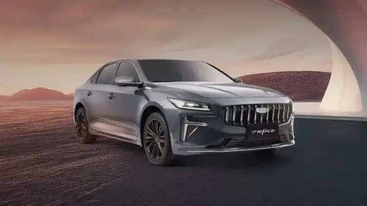 جيلي بريفيس 2025.. تصميم هادئ بأداء راقٍ وتقنيات متطورة