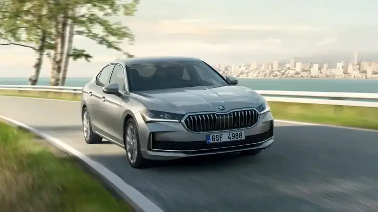 Skoda Superb 2025 Arrives Soon in Dubai with a New Design and Premium Features
