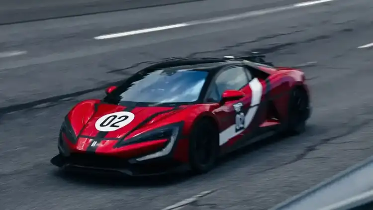 يانغ وانغ U9 تتفوق على بوغاتي وتصبح الأسرع في العالم 2025