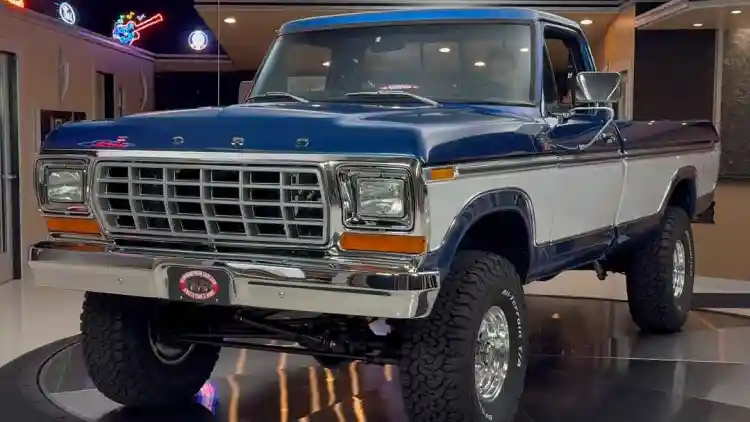 1977 Ford F-150 Ranger XLT 4x4!