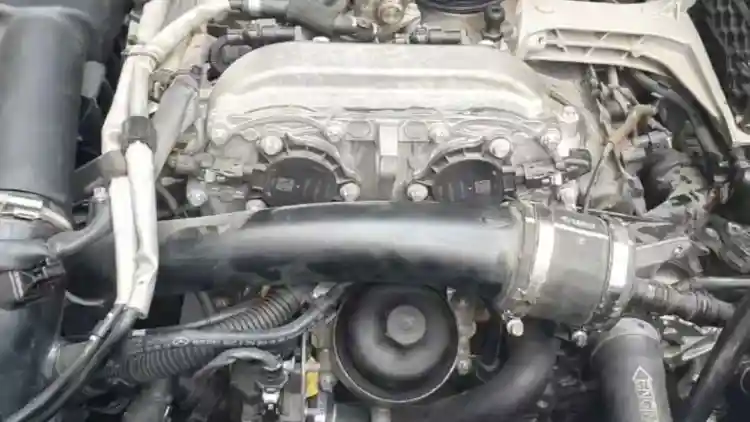 ضربة قبالة صمام ( وتسمى أيضا ضاغط صمام الالتفافية)