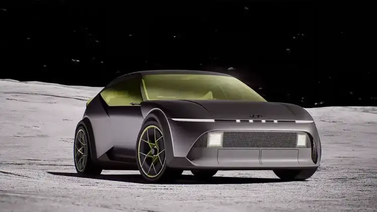 هيونداي تقدم كونسبت ثري لتقود مستقبل السيارات الكهربائية المدمجة