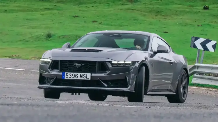 The Legend Returns Ford Mustang Dark Horse 2025 with Extreme Power and Track Ready Features