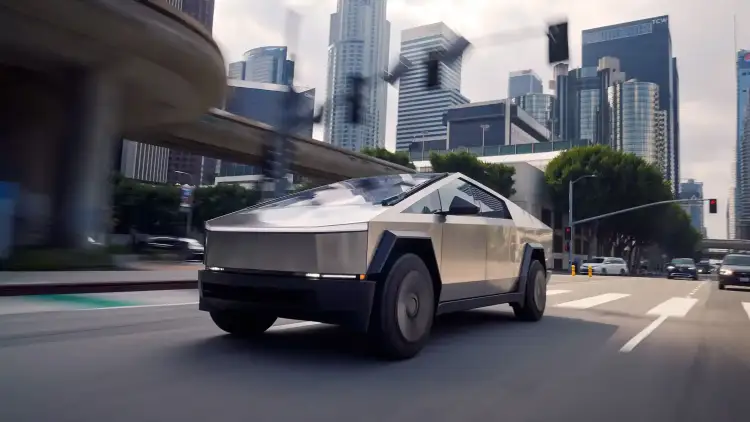 بيك أب تسلا سايبرتراك في السعودية تجمع بين الأداء العالي والتصميم المستقبلي