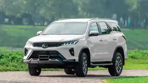 مقارنة بين هافال H9 وتويوتا فورتشنر 2025 في الإمارات: من يتفوق في فئة الاس يو في العائلية؟