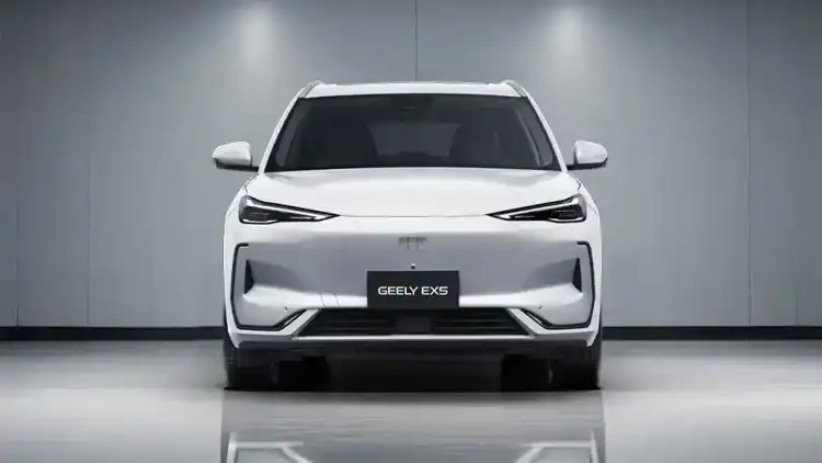 جيلي اي اكس 5 في الإمارات خيار كهربائي يجمع بين السعر الجذاب والتقنية المتطورة