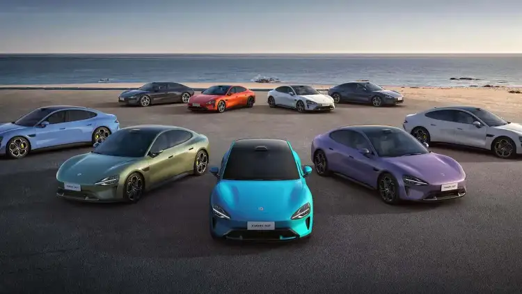 Race of Power and Luxury: A Comparison Between the Xiaomi SU7 Ultra and Porsche Taycan