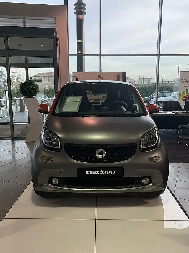 Mercedes Smart Revolutionizing Urban Mobility