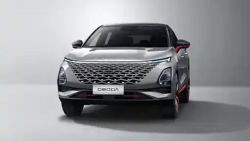 أومودا C5 2025: تصميم شبابي وتقنيات متقدمة في الأسواق السعودية
