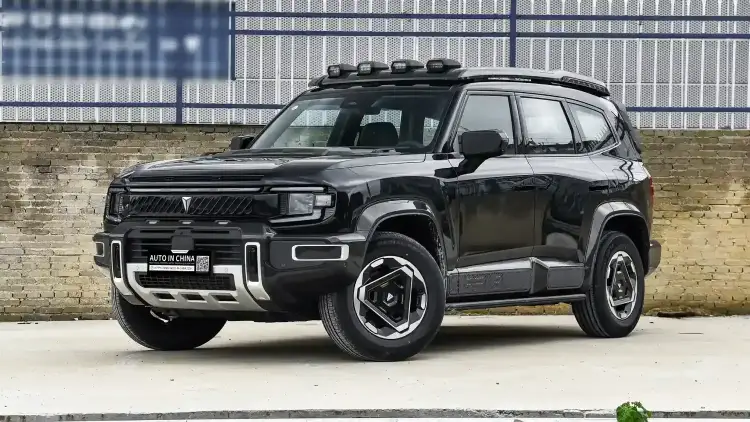 ديبال REEV: تجربة هجينة صينية تعيد رسم مشهد السيارات في الإمارات