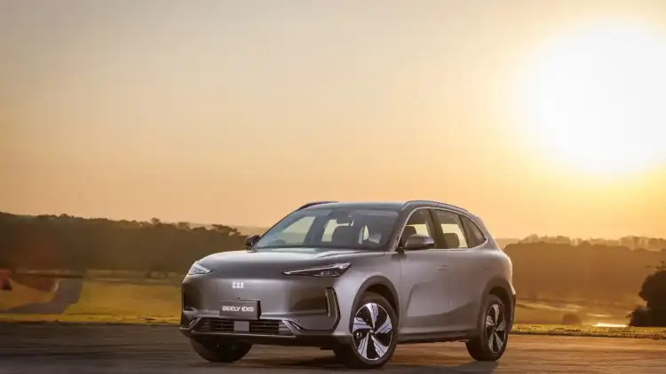 جيلي EX5 الكهربائية: خطوة جريئة تغير مشهد الأس يو في بالإمارات