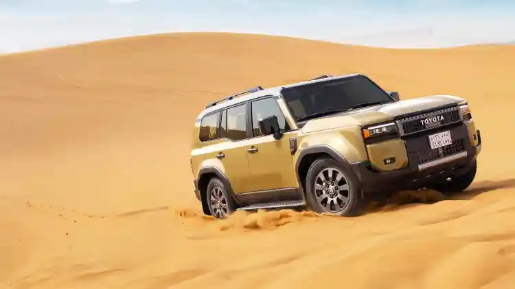 UAE Giants Compared: Haval H9 vs Toyota Prado 2026