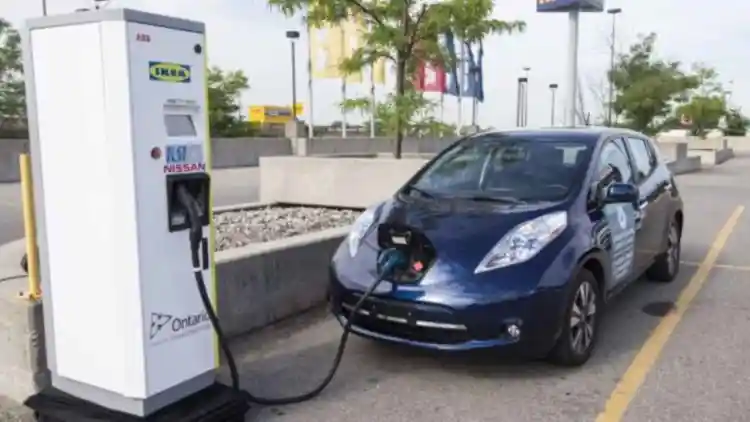 Fast-Charging Convenience… and the Question of Battery Life