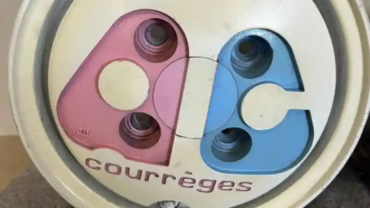 The strangest wheels in the automotive world: tiny Yamaco Courrèges rims stealing the spotlight in a global auction.