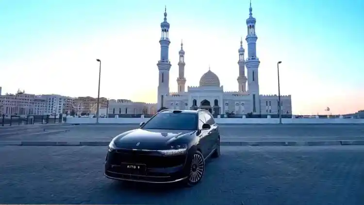 آيتو 9 في الإمارات: SUV فاخرة ذكية بمدى هائل تعيد تعريف رفاهية القيادة
