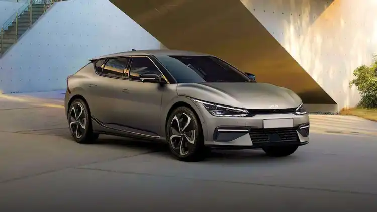 Range Without Anxiety: Longest Range Electric Cars in the UAE 2025